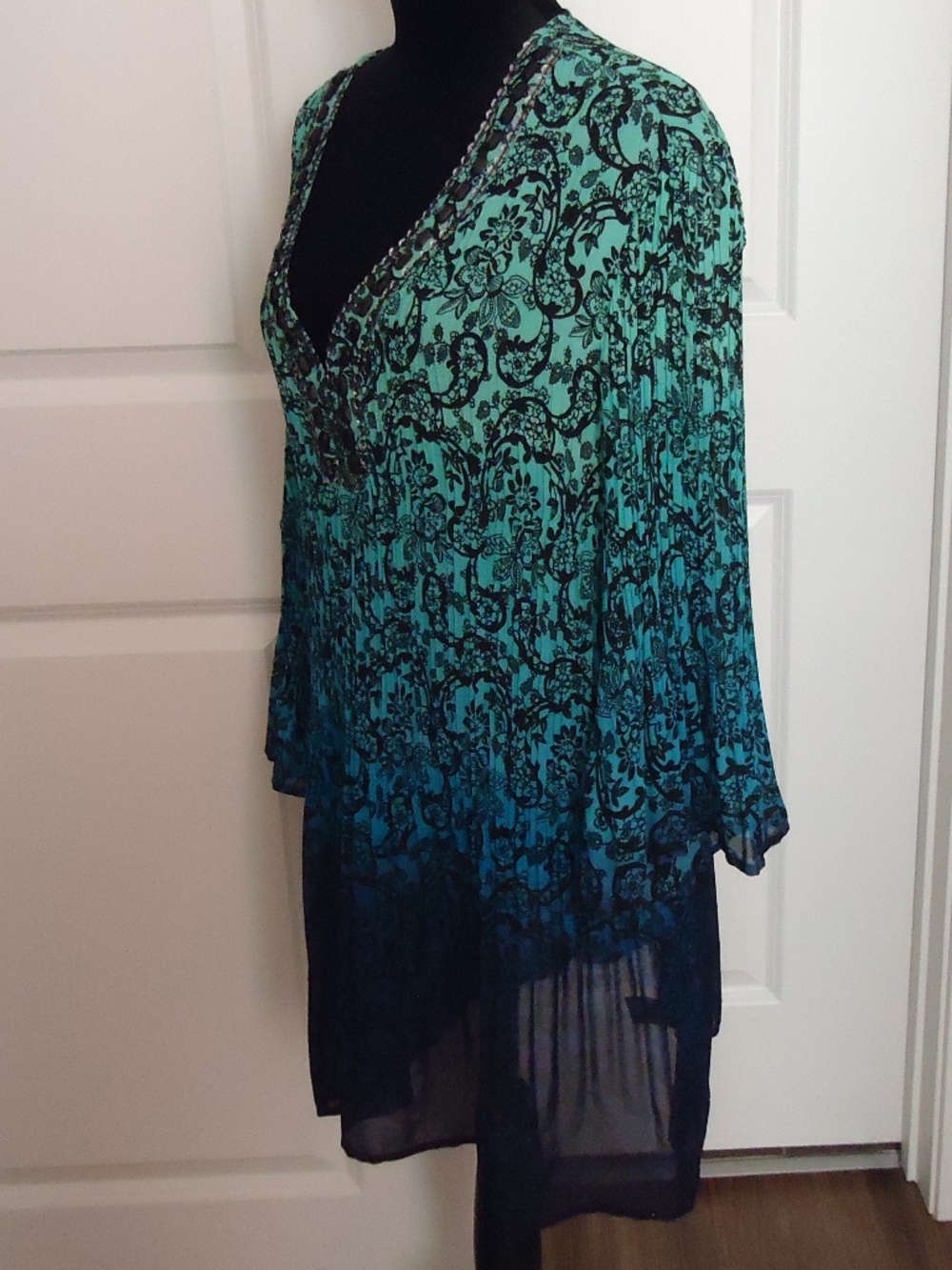 AVENUE Women's Multicolor Blouse Rhinestones Plus Size-18-20 - Picture 5 of 14